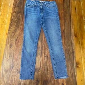 Levis 711 Skinny Distressed Jeans